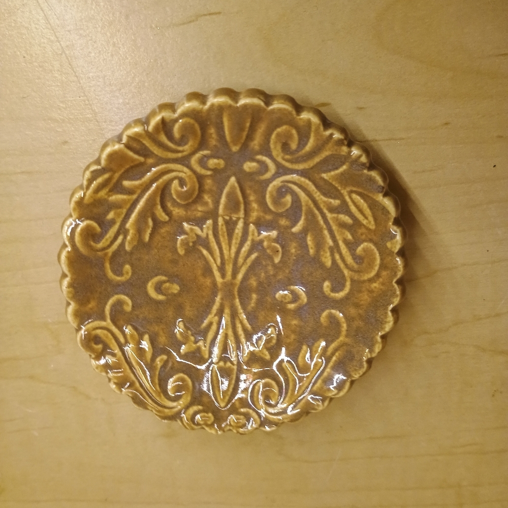 Tan Brown Ceramic Trinket Dish Curved With Asymmetrical Pattern